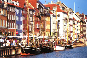 /resources/preview/103/regions/seeland/kopenhagen-nyhavn.jpg